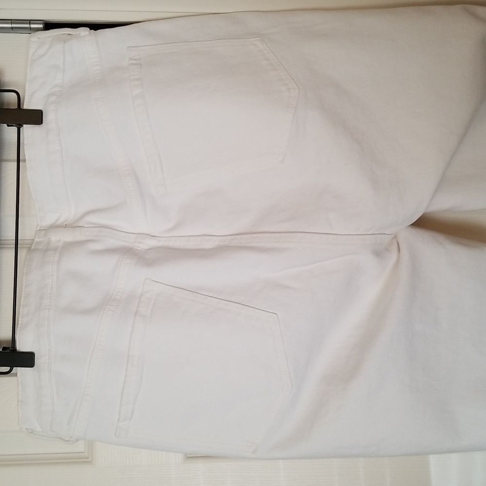 Old Navy 18 High Rise Jeans - Picture 6 of 12